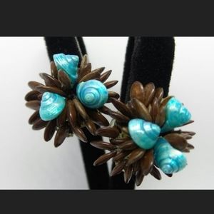 Vintage‎ Plastic Shell Ocean Reef Clip on Earrings,  Mermaid Costume Earrings